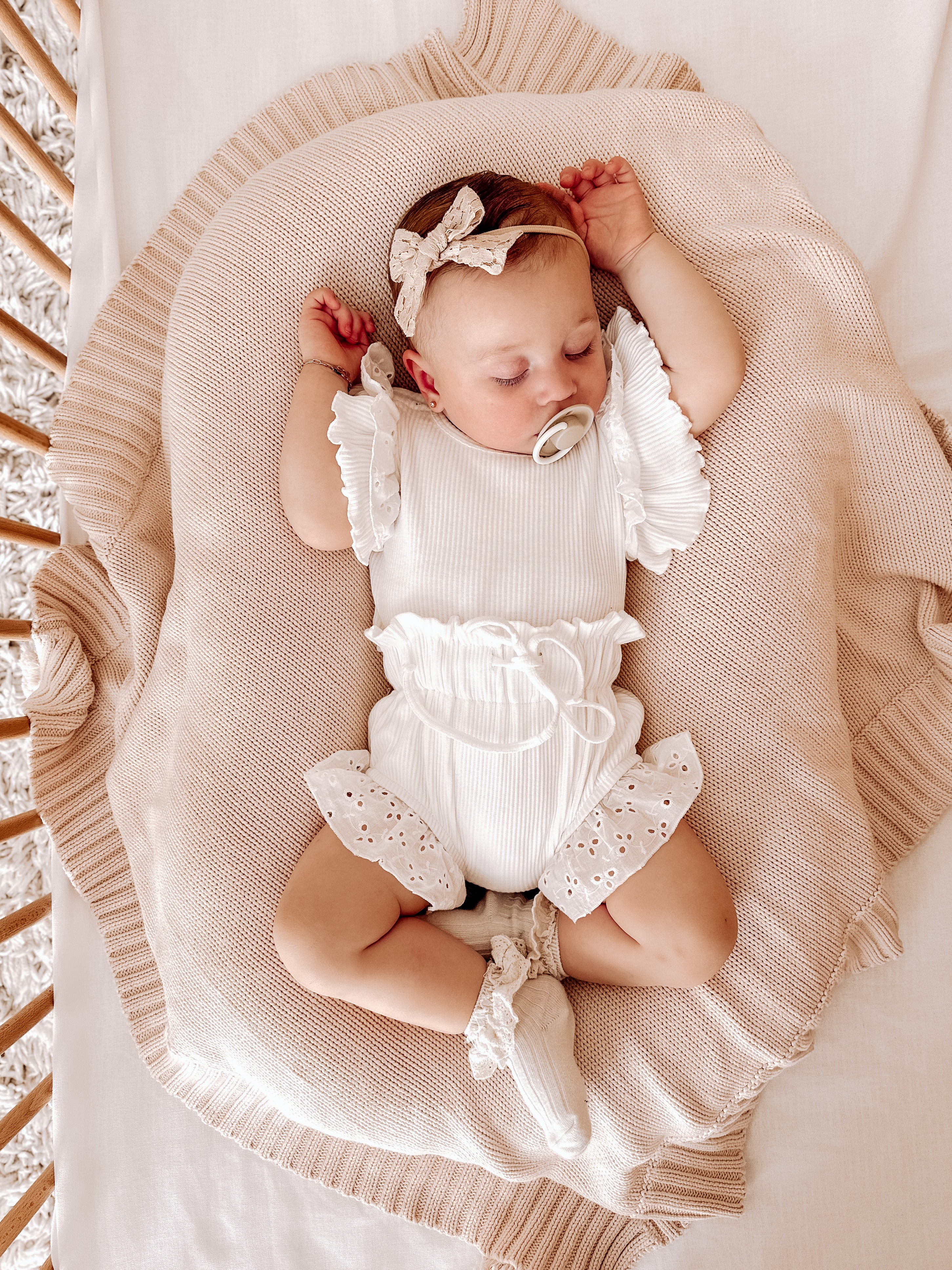 Brown Floral Lace Mini Bow